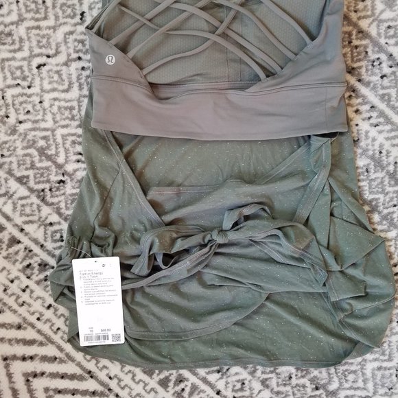 NWT Lululemon Tied in Energy 2 in 1 tank Grey Sage - Picture 5 of 9